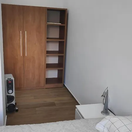 Precioso Con Magnifico Patio. Apartment Sant Feliu de Llobregat