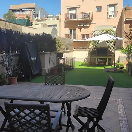 Precioso Con Magnifico Patio. Sant Feliu de Llobregat